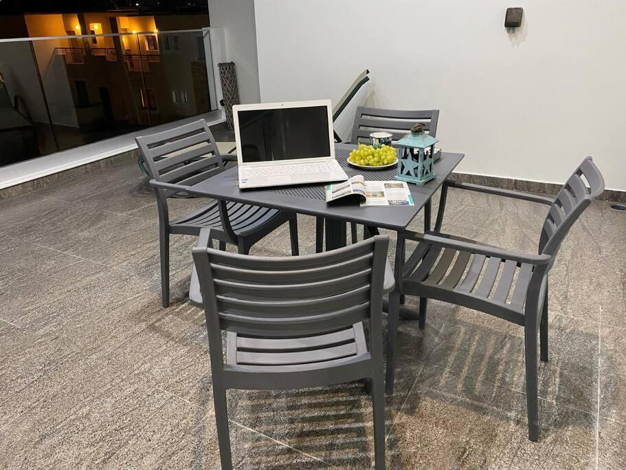 파포스 Ev Zin - Modern, Cozy, 1 Bed, Pool, 2 Balconies, A105 아파트 외부 사진