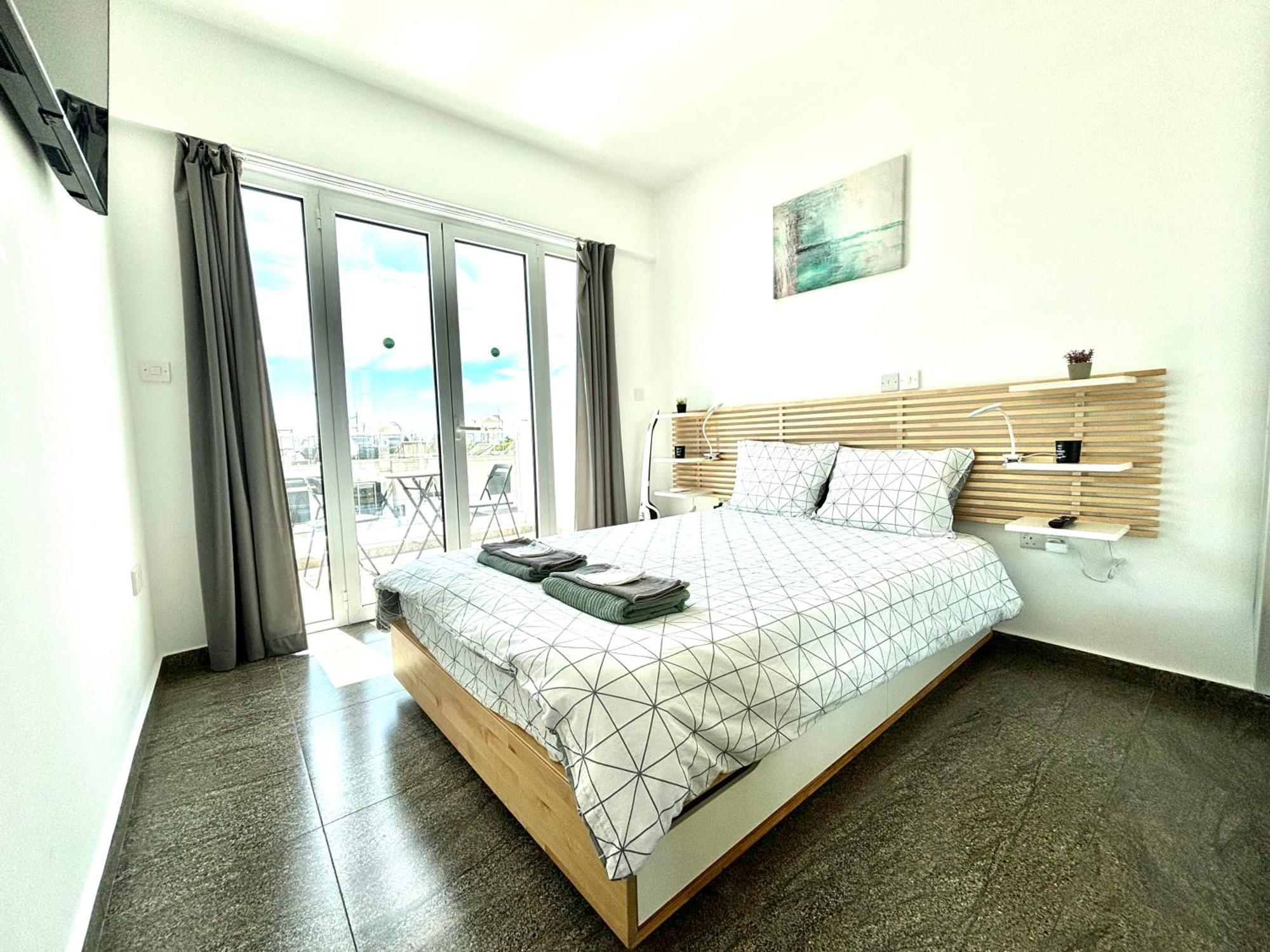 파포스 Ev Zin - Modern, Cozy, 1 Bed, Pool, 2 Balconies, A105 아파트 외부 사진