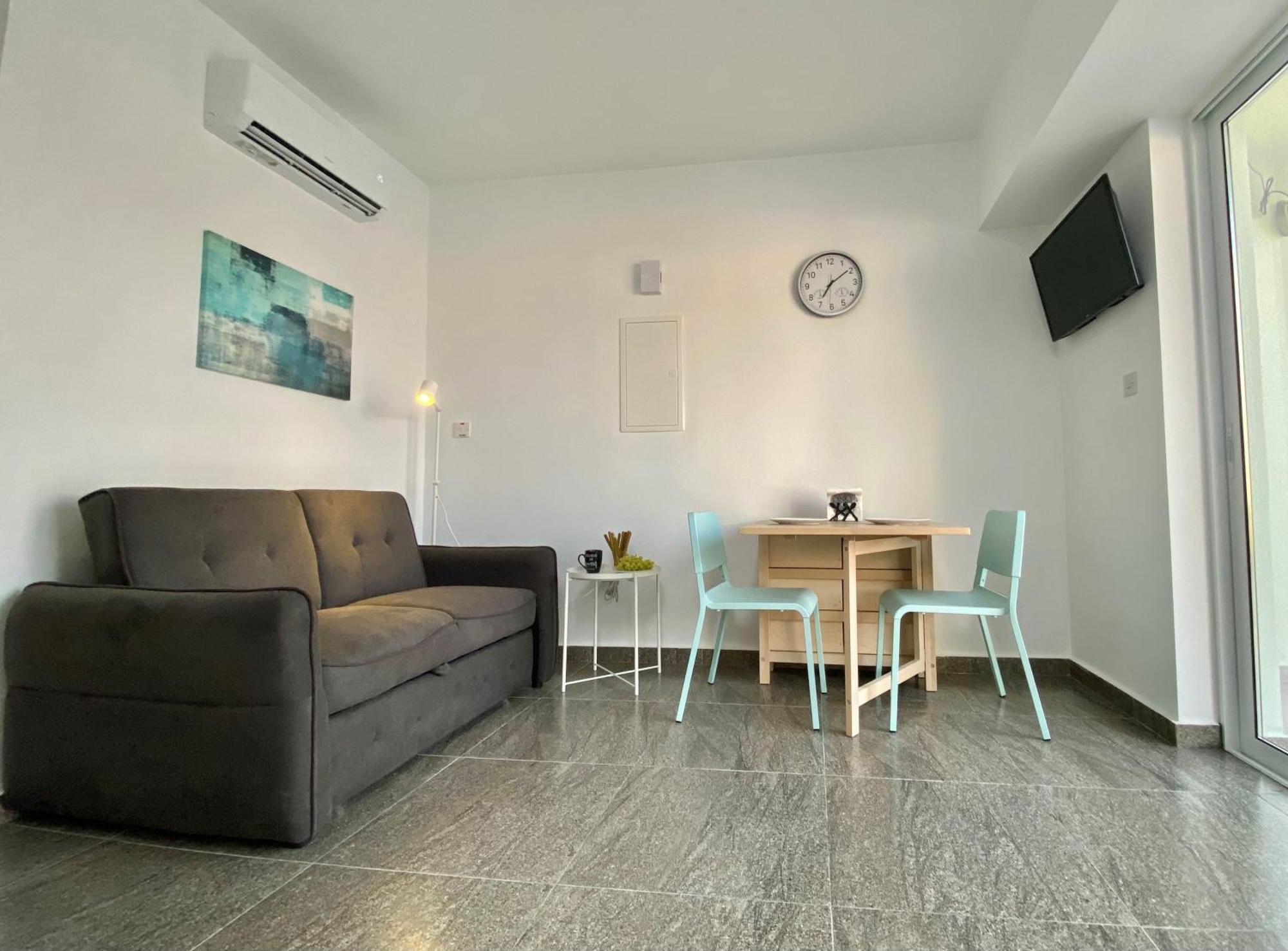 파포스 Ev Zin - Modern, Cozy, 1 Bed, Pool, 2 Balconies, A105 아파트 외부 사진